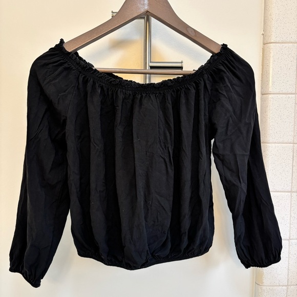 Brandy Melville Black Off-Shoulder Maura One Size Made in Italy Whimsigoth - Picture 4 of 8